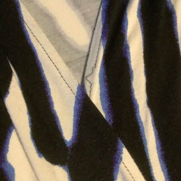 Diane Von Furstenberg Wrap Dress Size 4 Navy Animal Stripe Knit Cap Sleeve - Picture 5 of 7